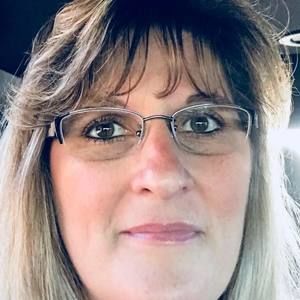 Meet your Posher, Liz